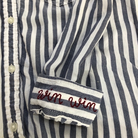 Embroidered 💃 Button Up - Picture 11 of 11